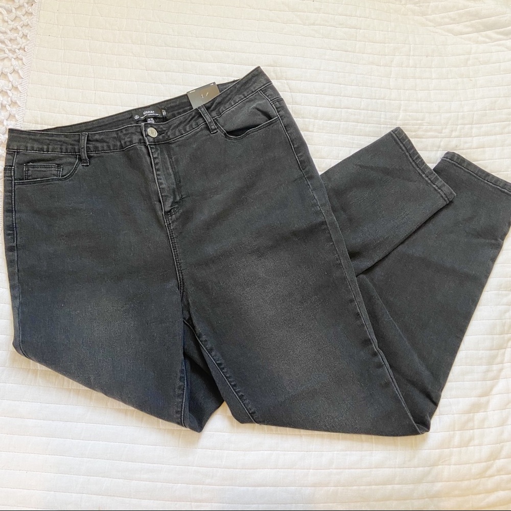 Missguided Black Sinner Highwaisted Jeans🖤